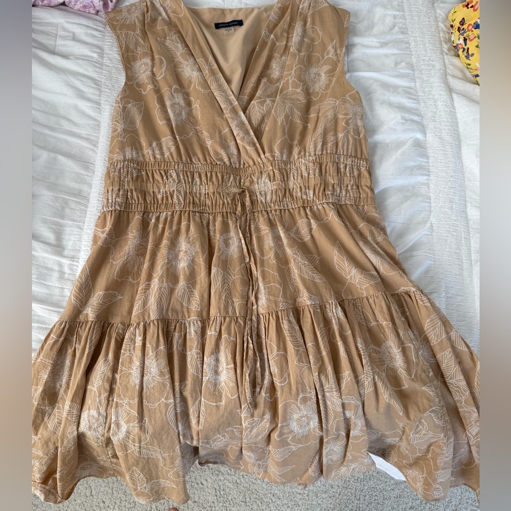 Tommy Hilfiger Tan Floral Midi Dress